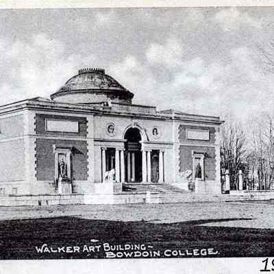 A picture postcard of the Walker Art Building.