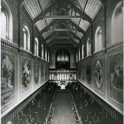 A photo of the interior of King Chapel.