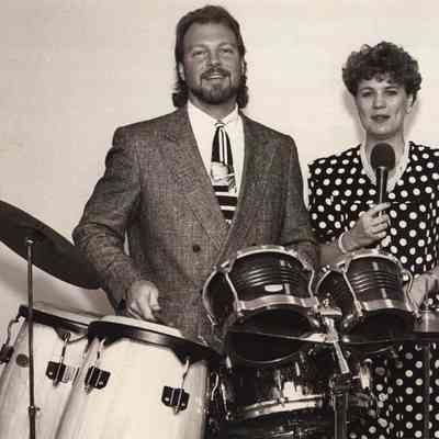 A photo view of a singer and a drummer. 9/25/1992.