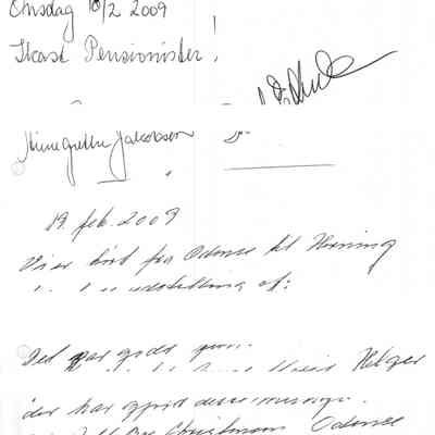 Mangler: Kai Rasmusen; (på skrå)Svend ... ;for at se udstillingen af : Anne Marie Helgers rober....fundet på. Også tak til Anne M..; dette muligt