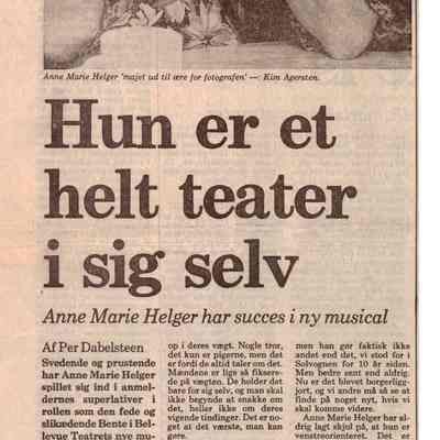 Hun er et helt teater i sig selv