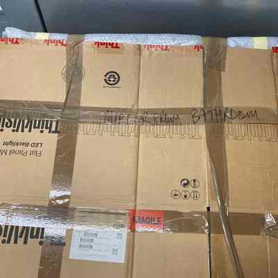 Bathroom mirror (wrapped)