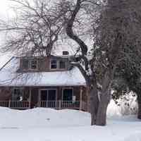          The home of Everett and Flora Case Grant, Station Road, Marion, Maine.
   