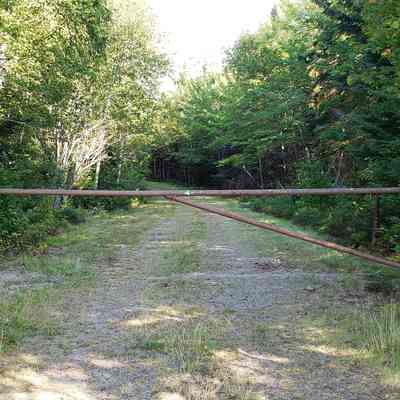 Gate across the road to Hurley Point