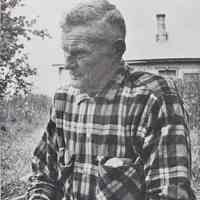          Frank 'Bun' Marsahll; Frank Marshall was a long time guide on the Dennys River, remembered for a long association with Robinson's Cottages.
   