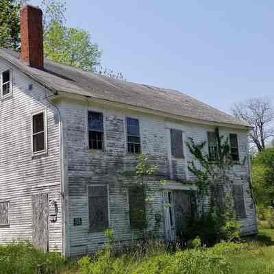 Riverside Inn in 2022: Since closing to the public in 1942 the Riverside Inn became home to a number of local families, eventually falling into serious disrepair.