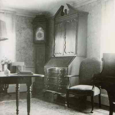 Lincoln House Front Parlor, Dennysville, Maine