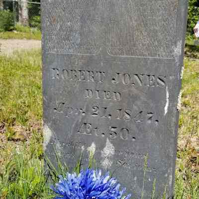 East Ridge Cemetery, Cathance Township, Maine: Grave of Robert Jones died April 21, 1847, Age 50.  "My children, give your hearts unto the Saviour."