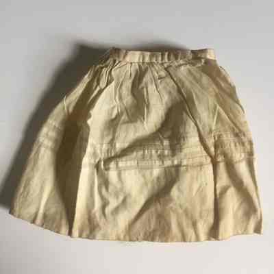 underskirt