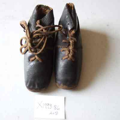 Shoe