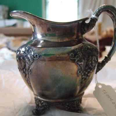 Pitcher, cream
