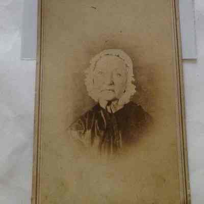Card, Cabinet