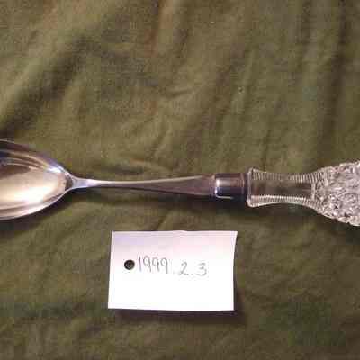 Spoon, Serving