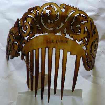 Comb