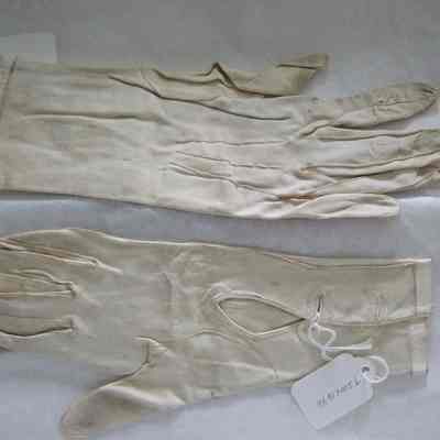 Glove