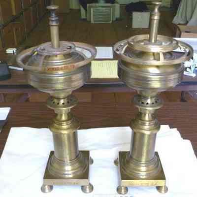 Lamp, Oil