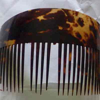 Comb