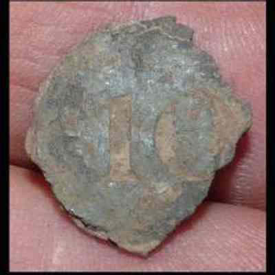 British 10th Regt. button