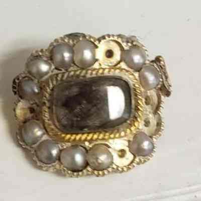 Small ring (broken)