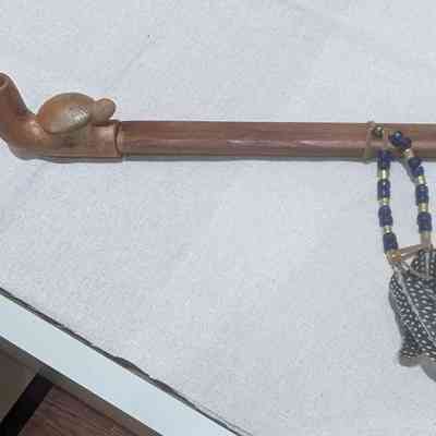 Peace pipe with turtle