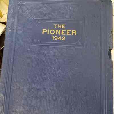 Macedonia High Yearbook - 1942