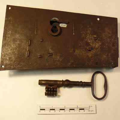 Door lock and key