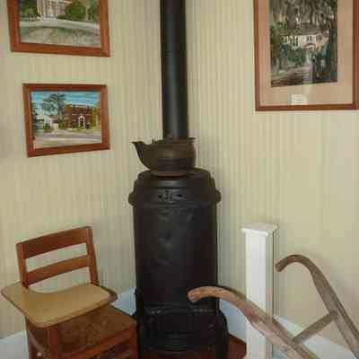 DEACCESSIONED - Pot bellied stove