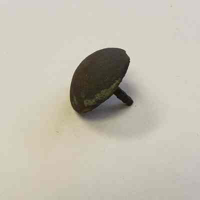 Metal tack