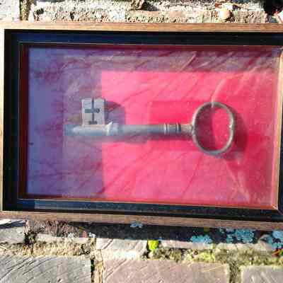 Key in frame - Exeter Plantation