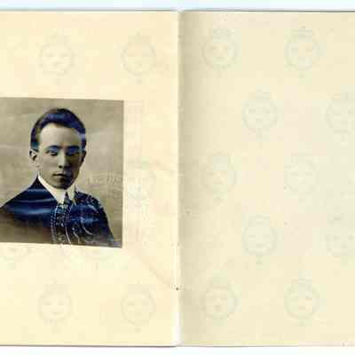 2005.79.4.a_pg_22-23: Copyright: Swedish American Museum; Origformat: Document; Resolution: 800ppi
