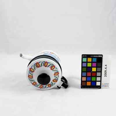 2009.4.4_top: Copyright: Swedish American Museum; Origformat: 3D Artifact; Resolution: 1475,1036