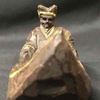 Figurine