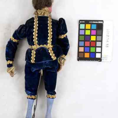 2017.54.33_Back: Copyright: Swedish American Museum; Origformat: 3D Artifact; Resolution: 300dpi