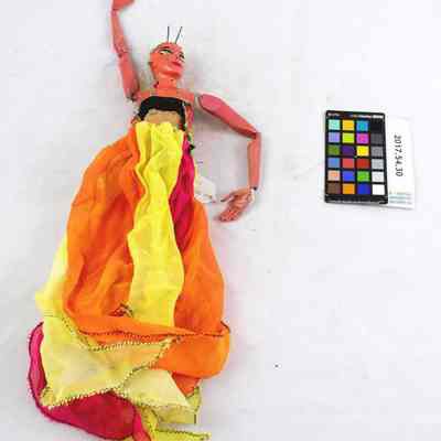 2017.54.30_Back: Copyright: Swedish American Museum; Origformat: 3D Artifact; Resolution: 300dpi